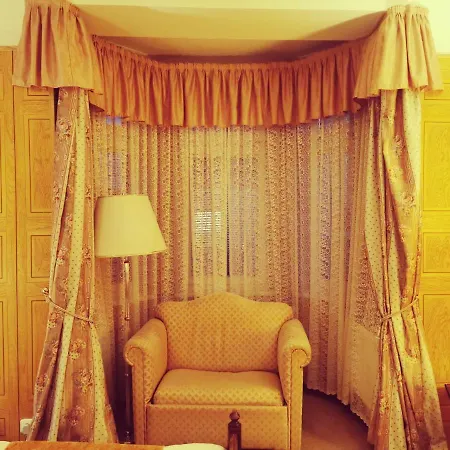 فندق River Star 3*