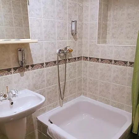 River Star Hotel
