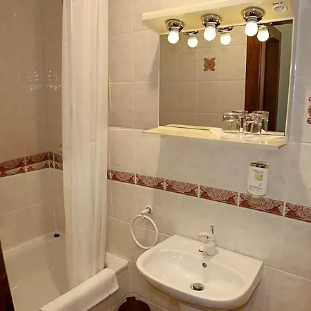 River Star מלון פראג