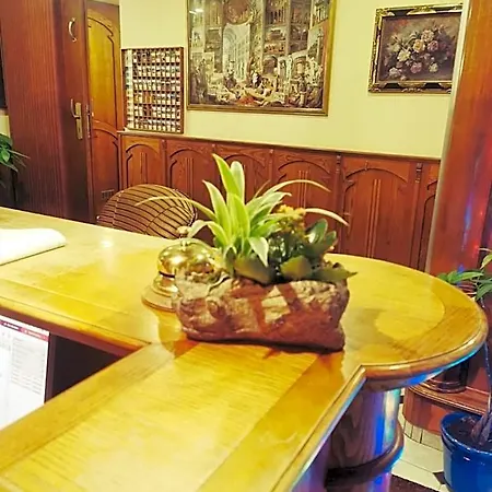 River Star Hotel 3*