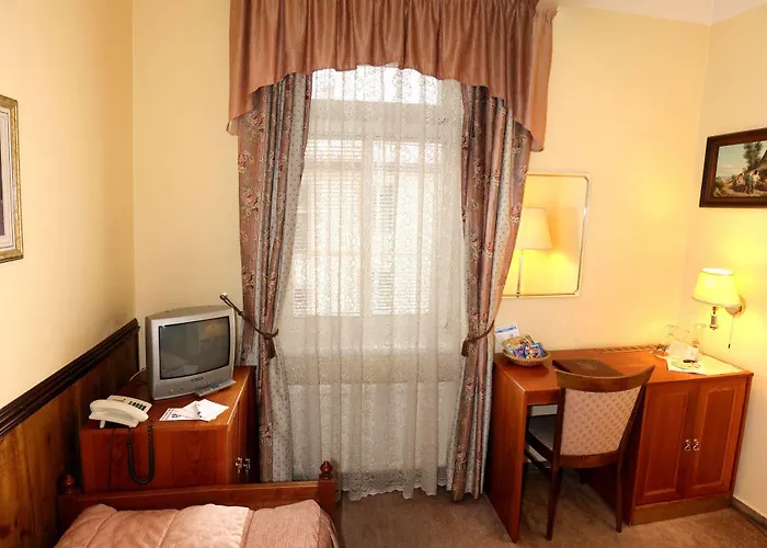 Hotel River Star
