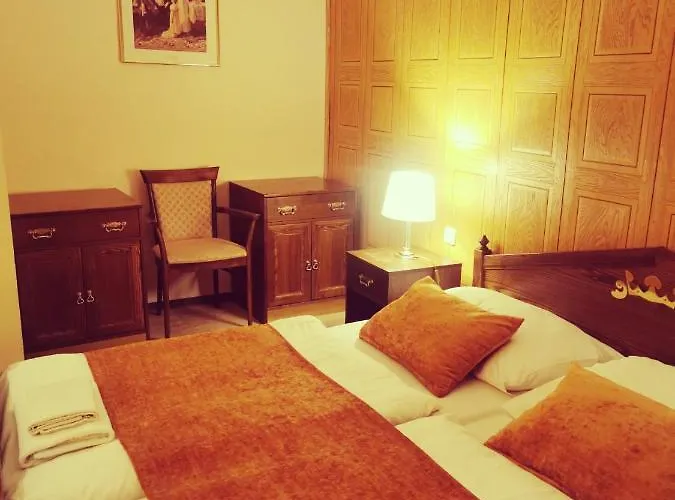 River Star Hotel