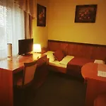 Hotel River Star